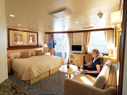 QV Cruises Cunard Cruise Queen Mary 2 qm 2 Q5 Queens Suites