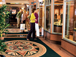 QV Cruises Cunard Cruise Queen Mary 2 qm 2 Royal Shopping Arcade