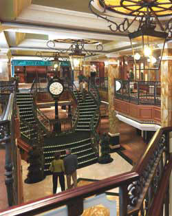 QV Cruises Cunard Cruise Queen Mary 2 qm 2 Royal Arcade