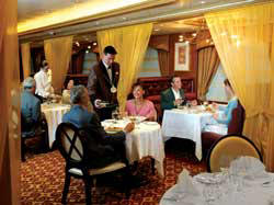 QV Cruises Cunard Cruise Queen Mary 2 qm 2 Todd English Restaurant