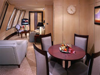 Deluxe Cruises Cunard Cruise Line QE, QM, QV, Queen Victoria, Queen Mary 2, Queen Elizabeth Royal Suite Category Q3 - Deluxe Cruises
