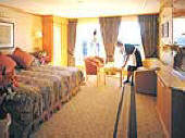 Luxury Queen Elizabeth 2 Cunard